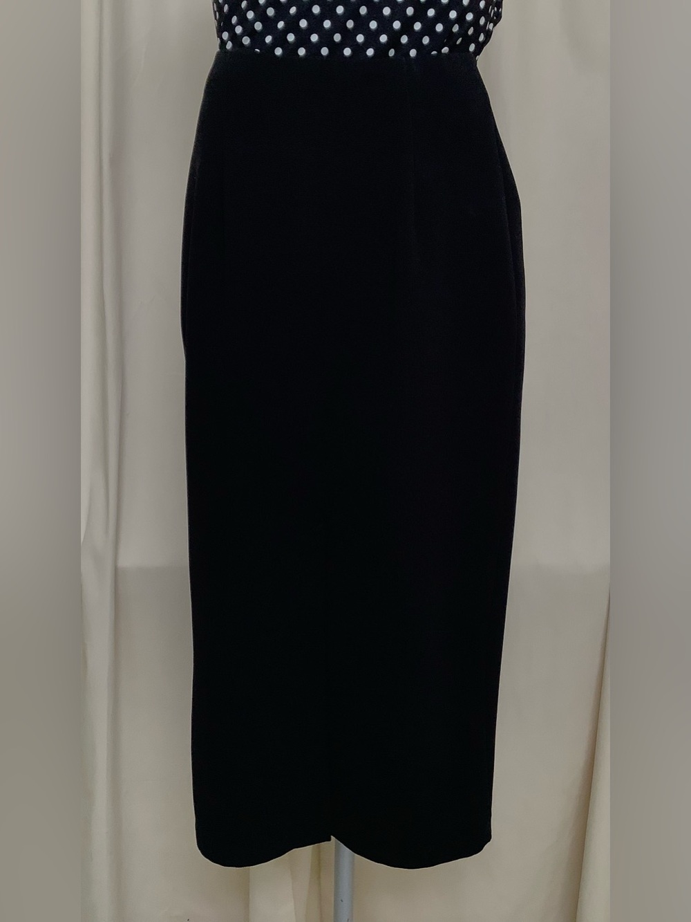 Briggs Petite Black Stretch Midi Skirt-Silver Buckle Accent-PS?-PLEASE READ - Picture 4 of 6